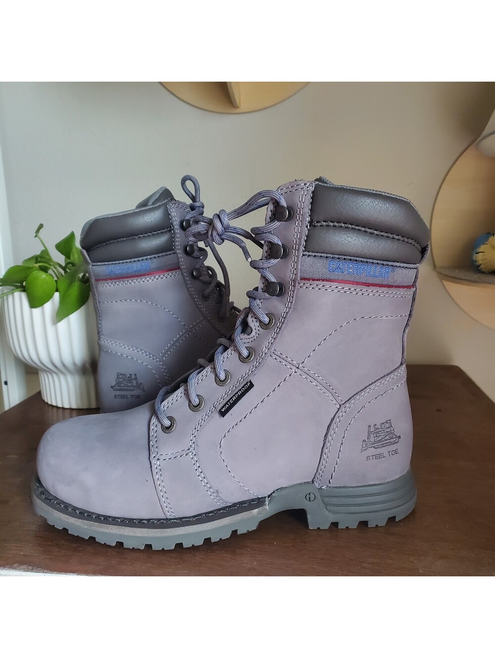 Caterpillar Women's Echo Waterproof Steel Toe Work Boot In Grey Size 7 P90567